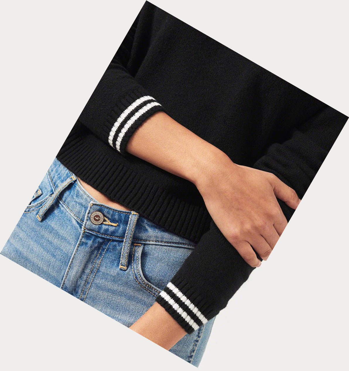 Black Hollister Crop Crewneck Women's Sweaters | ZA-YAEC198