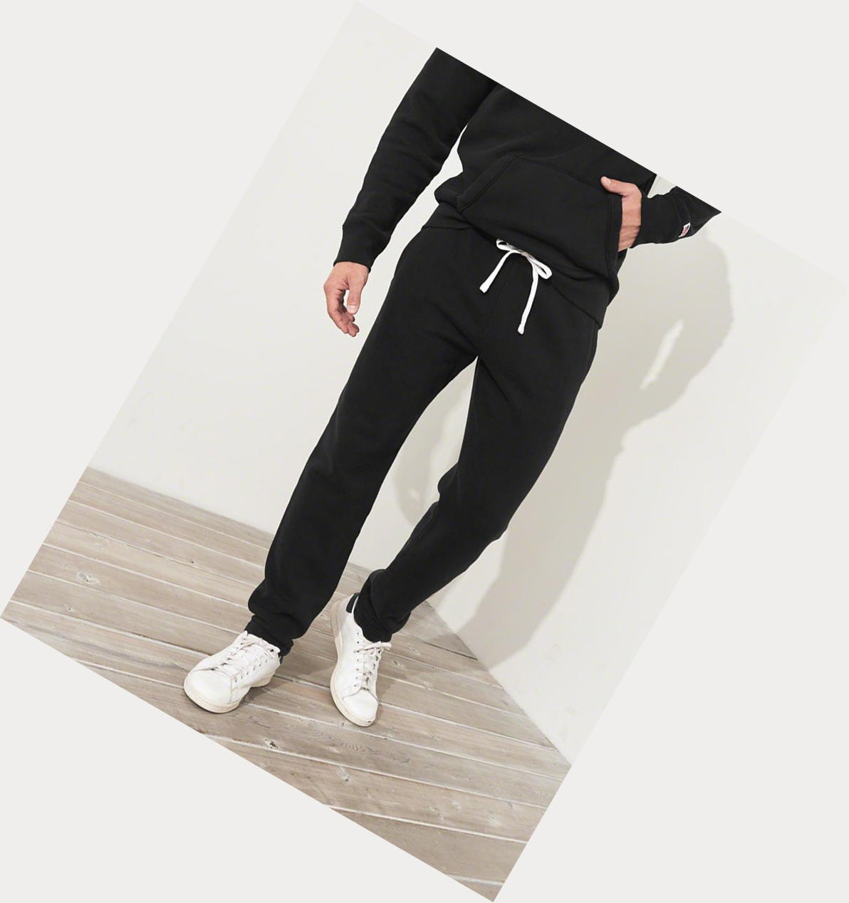 Black Hollister Logo Straight-Leg Men's Sweatpants | ZA-UBNZ396