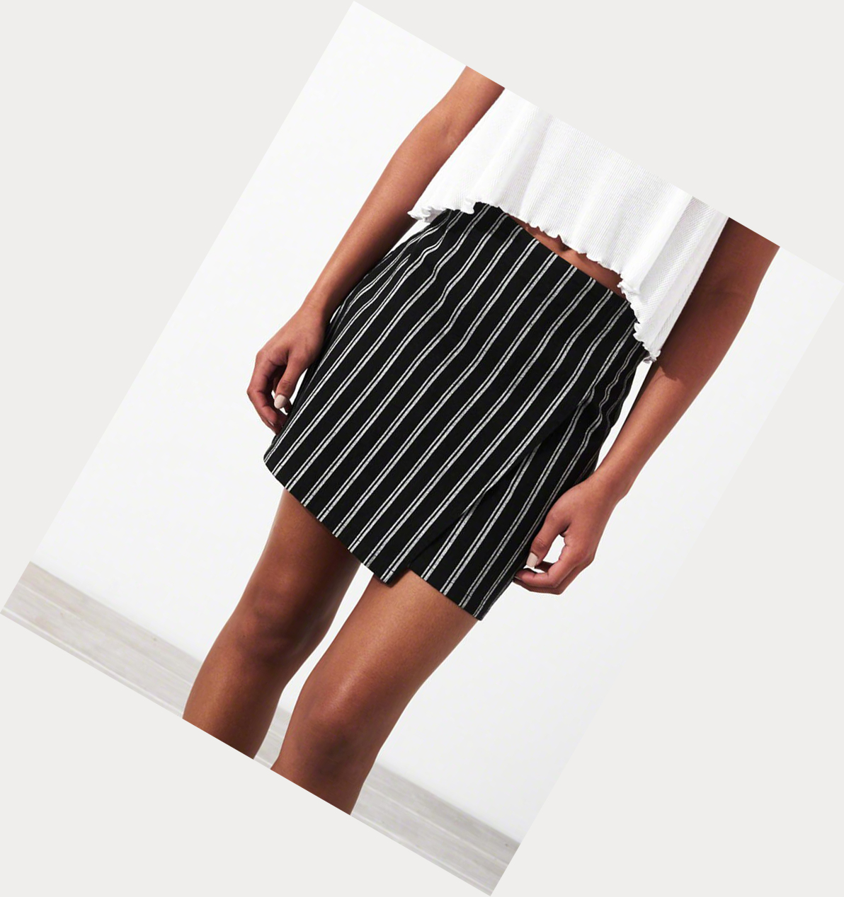 Black Stripes Hollister Ultra High-Rise Wrap Mini Women's Skirts | ZA-HVPD540